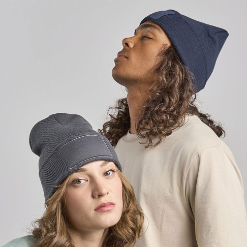 Шапка вязаная  двойная Wind-S, с отворотом и патчем, красный, 100% переработанный полиэстер