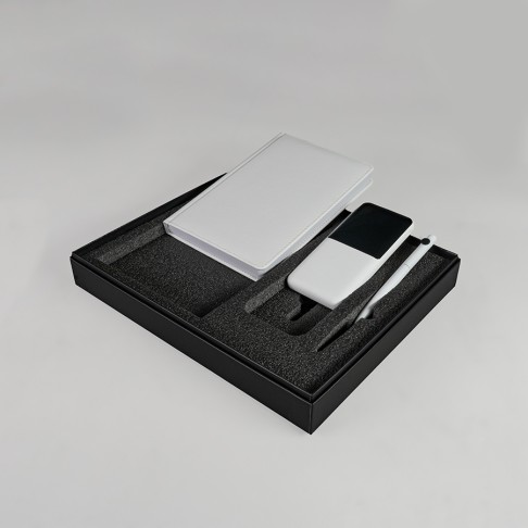 Набор подарочный POINT: ежедневник, ручка и power bank в коробке  с ложементом