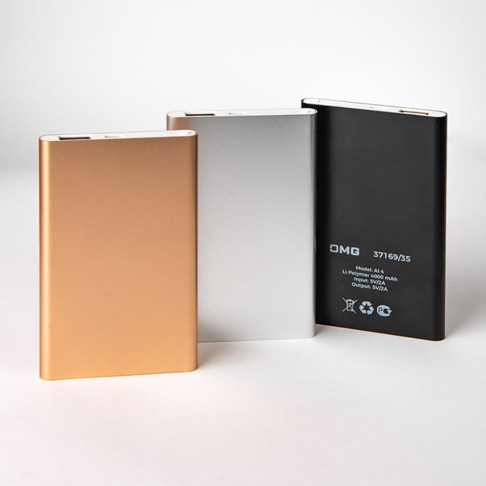 Универсальный аккумулятор Al 4 (4000 мАч), черный, 11х6.9х0,98 см Универсальный аккумулятор Al 4 (4000 мАч), черный, 11х6.9х0,98 см