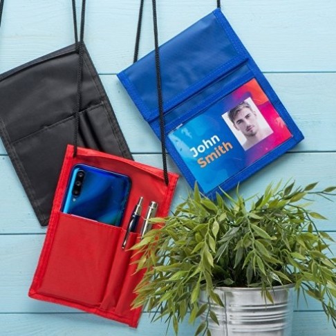 Нагрудное дорожное портмоне со шнурком