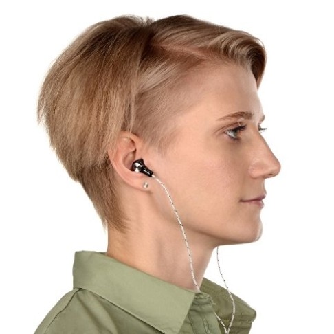 Набор с наушниками и зарядным кабелем 3-в-1 Набор с наушниками и зарядным кабелем 3-в-1