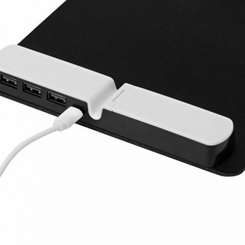 Коврик для мыши со встроенным USB-хабом 