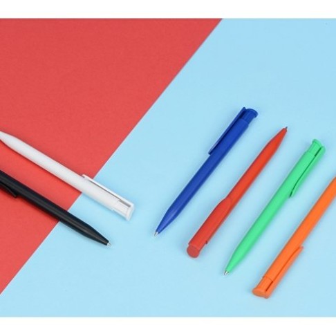 Ручка пластиковая шариковая  UMA «Happy», зеленое яблоко