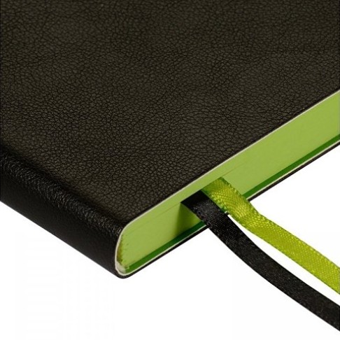 Ежедневник недатированный А5 «Boston», черный (обрез зеленое яблоко)