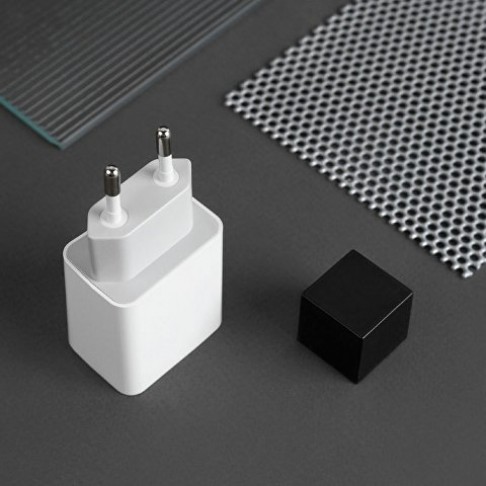 Сетевое зарядное устройство Rombica NEO ZQ3 PD