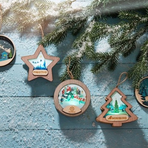 Подвеска деревянная многослойная «Рождественская встреча»