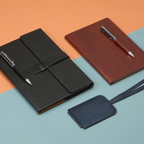 Бизнес-блокнот А5 с клапаном «Fabrizio» с ручкой, черный