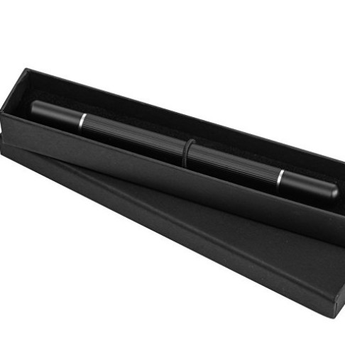 Металлическая ручка и вечный карандаш 