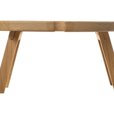 Деревянный столик на складных ножках 