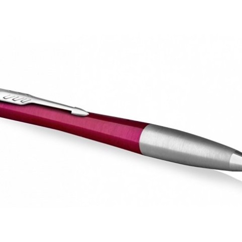 Шариковая ручка Parker Urban Vibrant Magenta CT, стержень: M, цвет чернил: blue, в подарочной упаковке. Шариковая ручка Parker Urban Vibrant Magenta CT, стержень: M, цвет чернил: blue, в подарочной упаковке.