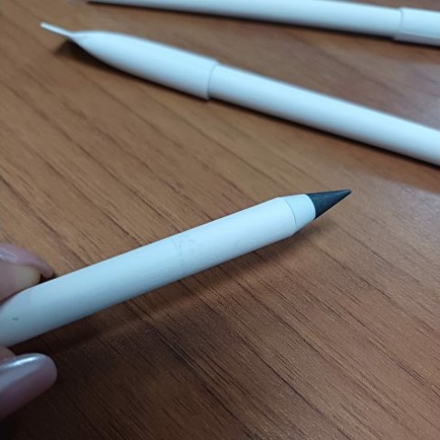 Вечный карандаш из переработанной бумаги 