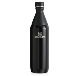 Бутылка для воды Stanley All Day Slim объемом 600 мл - черный глянцевый Бутылка для воды Stanley All Day Slim объемом 600 мл - черный глянцевый